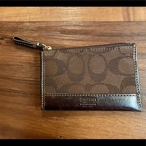 COACH - Coin and Card Wallet - Chocolate/Brown